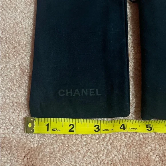 CHANEL (3) pieces Black and Gold Pouch Trio - Picture 2 of 8